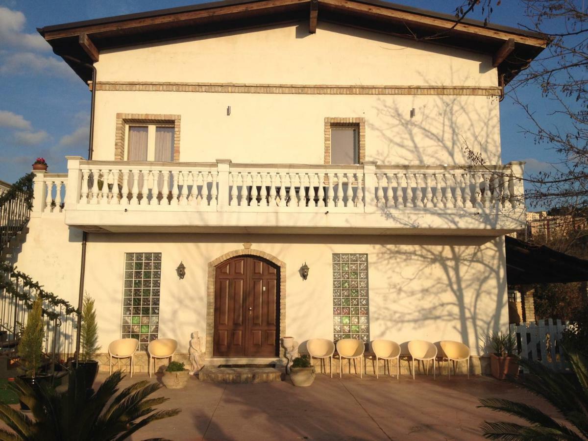 Via Col Vento Bed & Breakfast Chieti Exterior photo