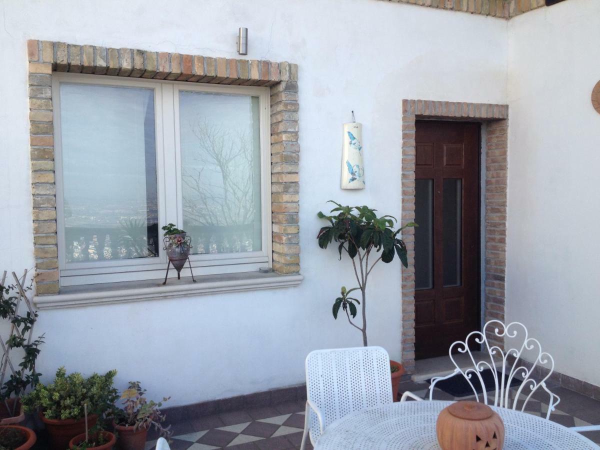 Via Col Vento Bed & Breakfast Chieti Exterior photo